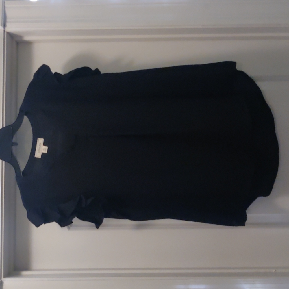 Black sleeveless blouse